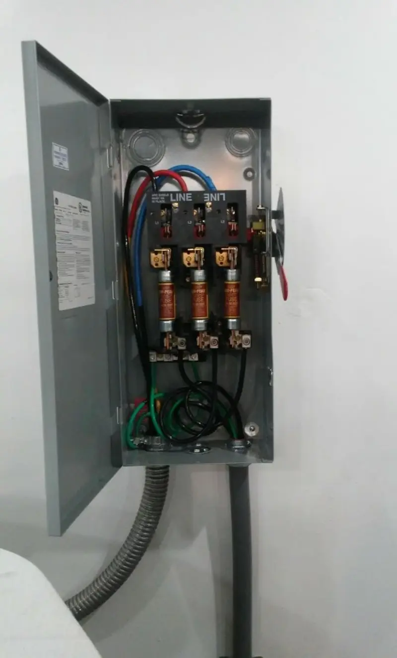 Three-phase disconnect switch installed for Electrical Wiring & Rewiring in Loudoun Valley Estates